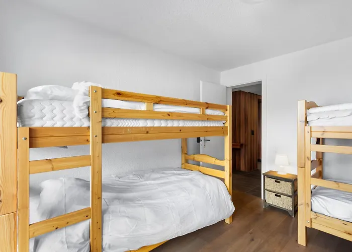 Emeraudes 004 Pres De La Telecabine A * Anzère