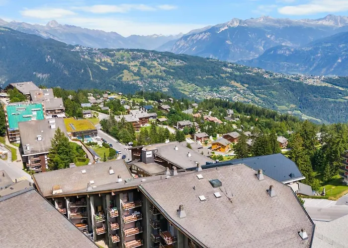 Emeraudes 004 Pres De La Telecabine A Anzère